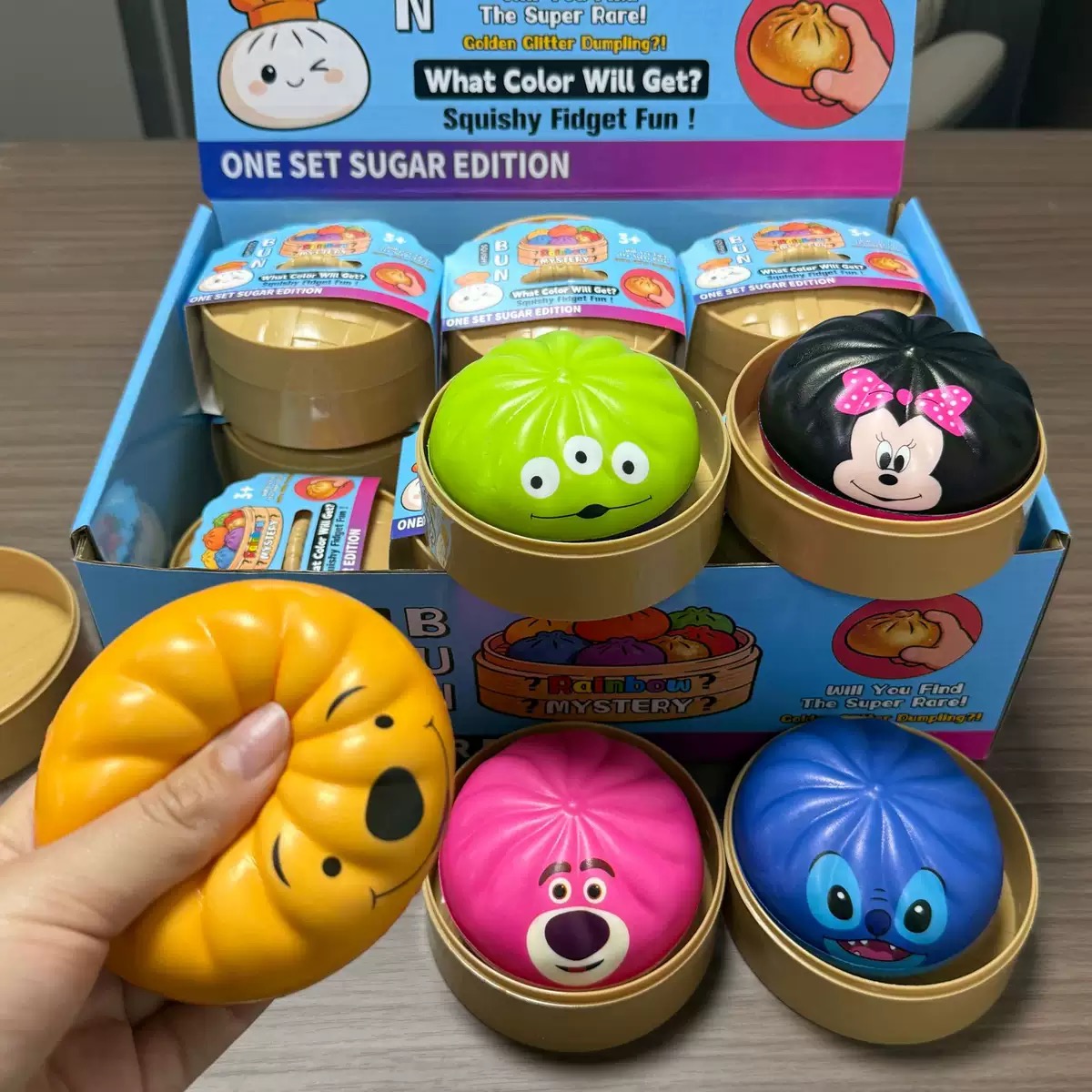 Kids Toys 3 Year Old - ของเล่นบีบลดความเครียด รูปทรงเสี่ยวหลงเป่า ของตกแต่งโต๊ะทำงาน ของขวัญสร้างสรรค์สำหรับออฟฟิศ ของเล่นระบายอารมณ์